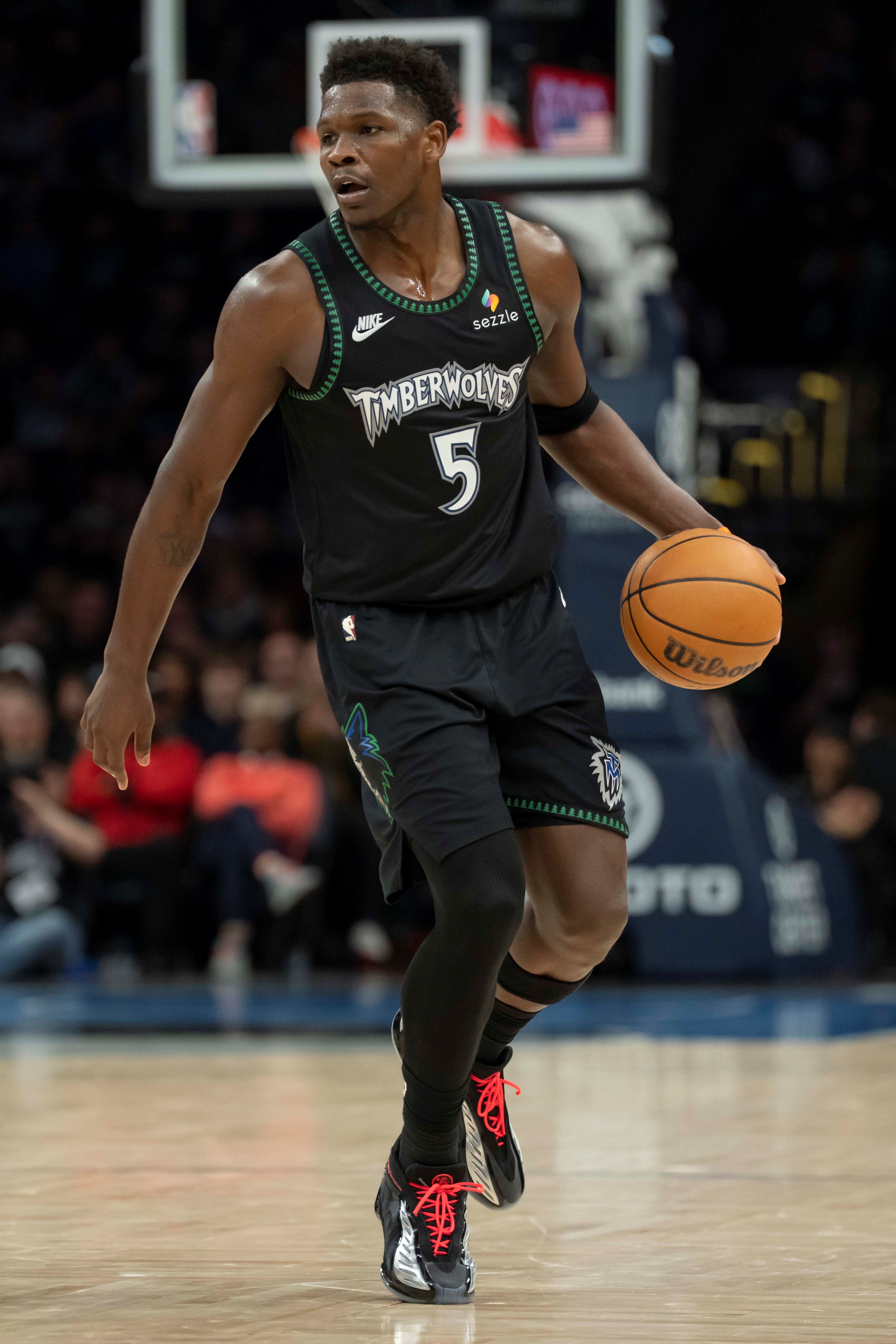 500彩票网公司-才24岁212天！爱德华兹已飚中1289记三分 刷新NBAU26球员历史纪录