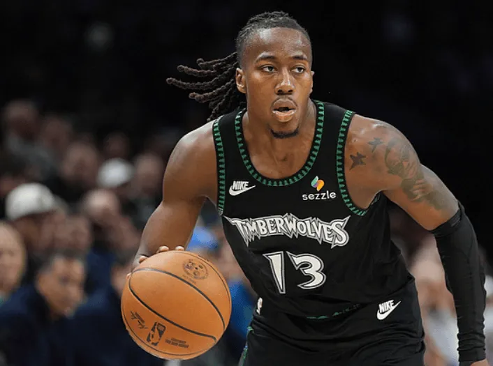 500彩票网-爱德华兹&amp;amp;迪温琴佐伤退，多森姆43分带领森林狼3-1领先掘金